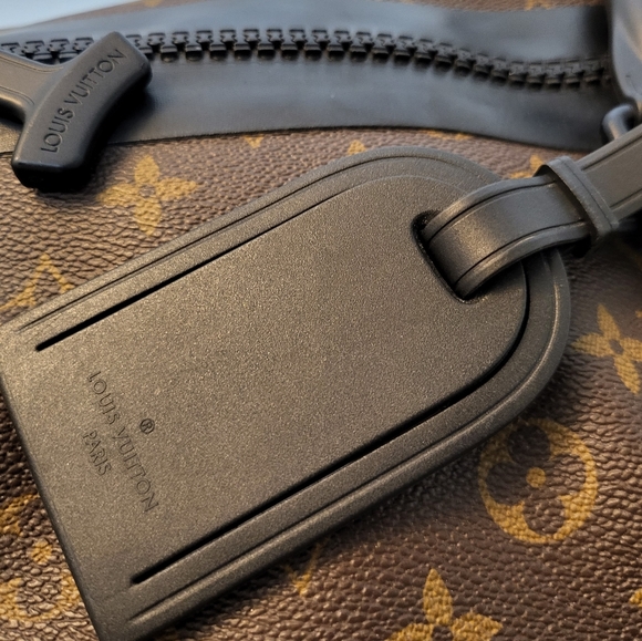 *SOLD*Waterproof Keepall 55 Bandouliere Monogram - Picture 9 of 16